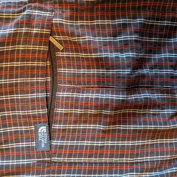 The North Face button down shirt - Picture 4 of 4